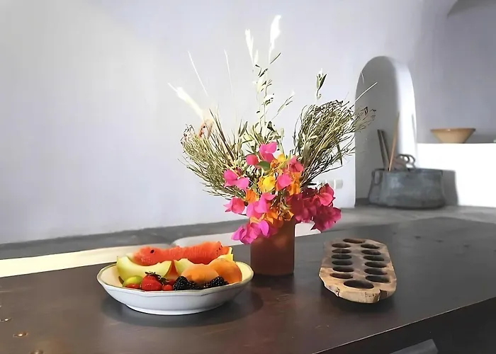 ヴィラ The Red Winehouse *