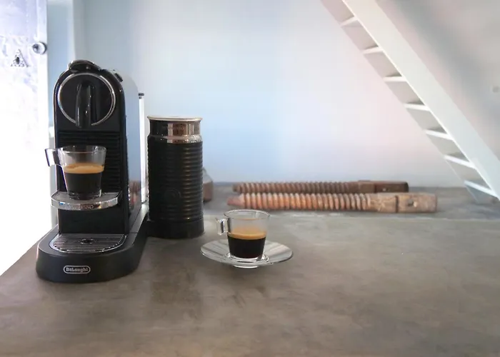 ヴィラ The Red Winehouse *