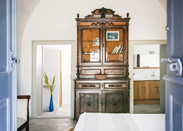 ヴィラ The Red Winehouse Foinikiá