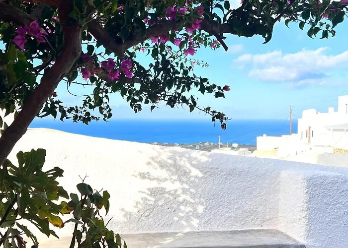 The Red Winehouse Villa Foinikiá