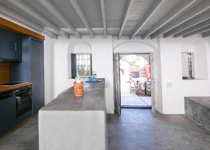 Villa The Red Winehouse *